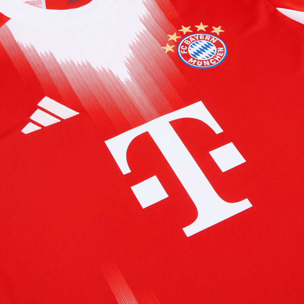 2025-26 FC Bayern München Home Kit