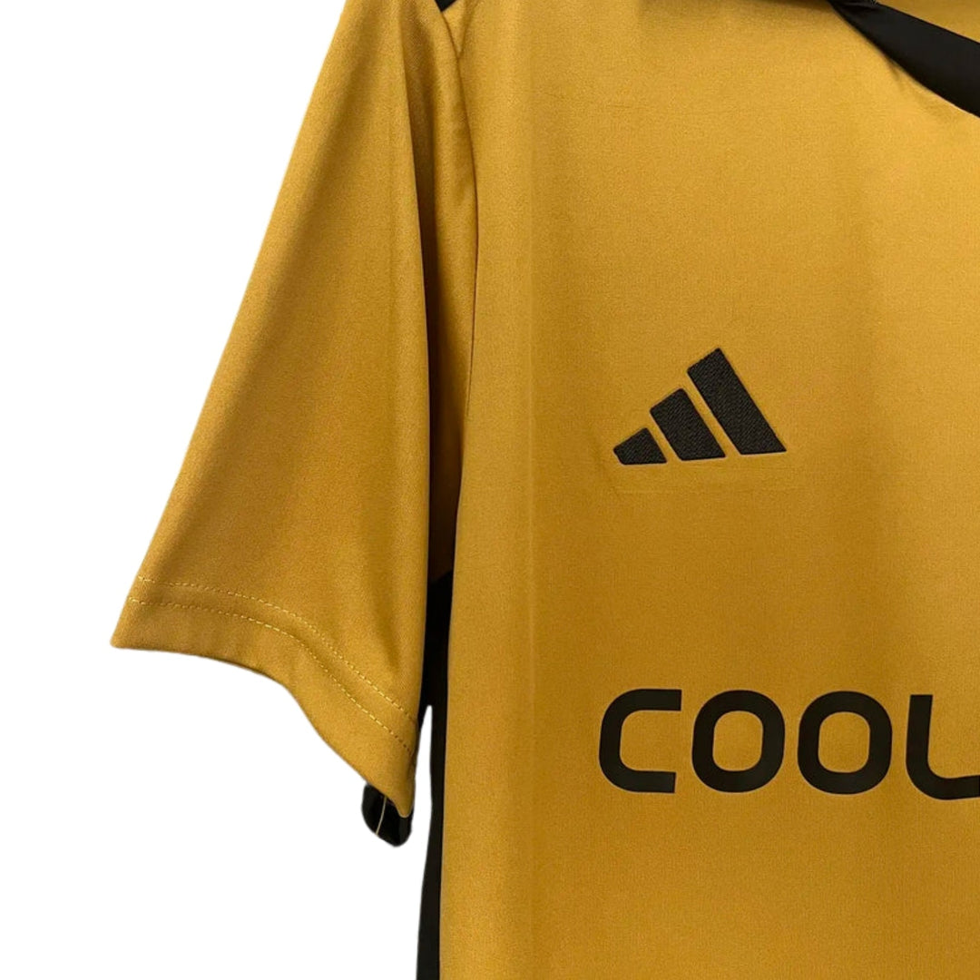 Colo-Colo Room 24/25