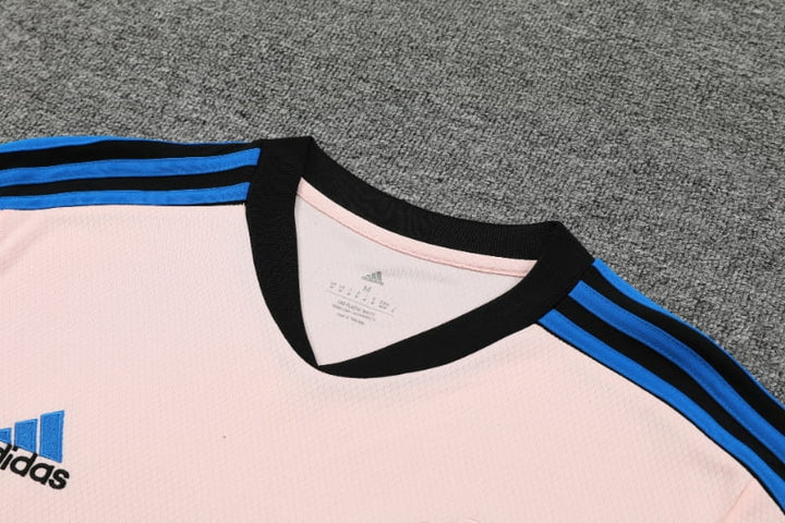 Training Equipment - Manchester United 23/24