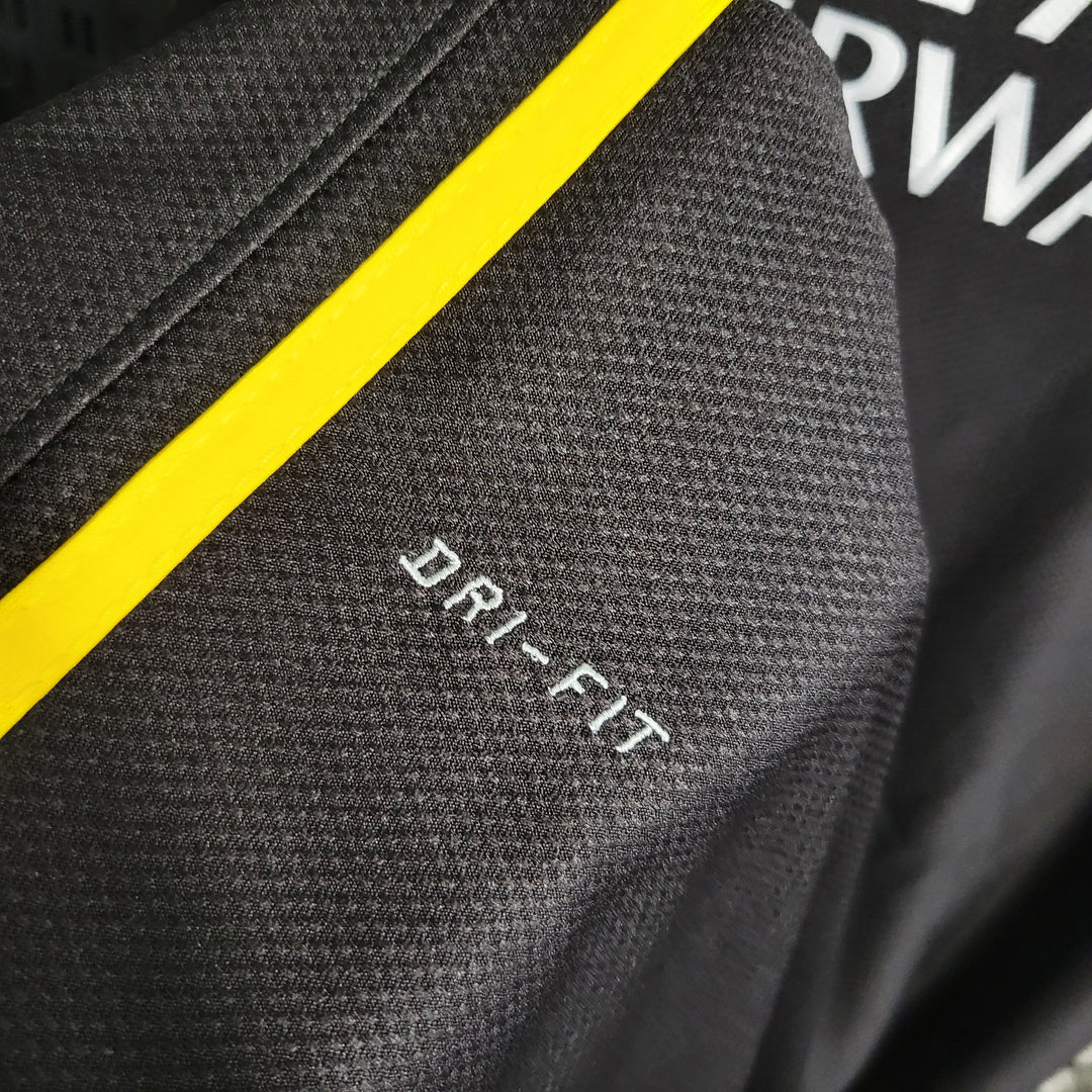 Barcelona Alternative 13/14