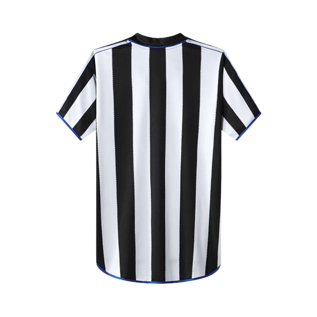 Newcastle Home 00/01