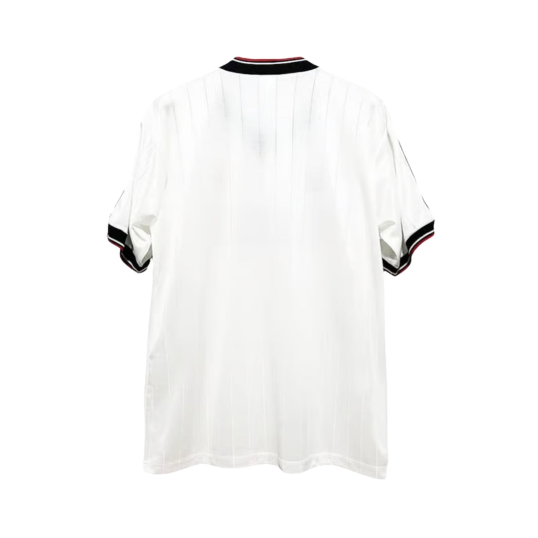 Manchester United Alternative 82/83