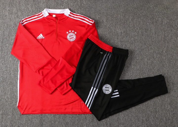 Bayern Munich 23/24 - Tracksuit - 1/2 Zip