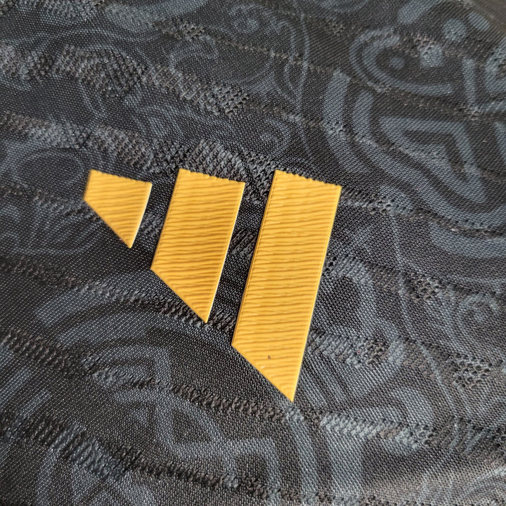 Reversible Windbreaker - Italy